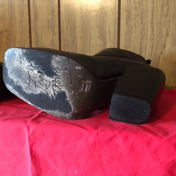 John Fluevog Stand Up Dietrich Black Leather Platform Zippered Ankle Boots sz9 - Picture 8 of 9